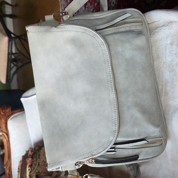 Bags - Picture 4 of 6